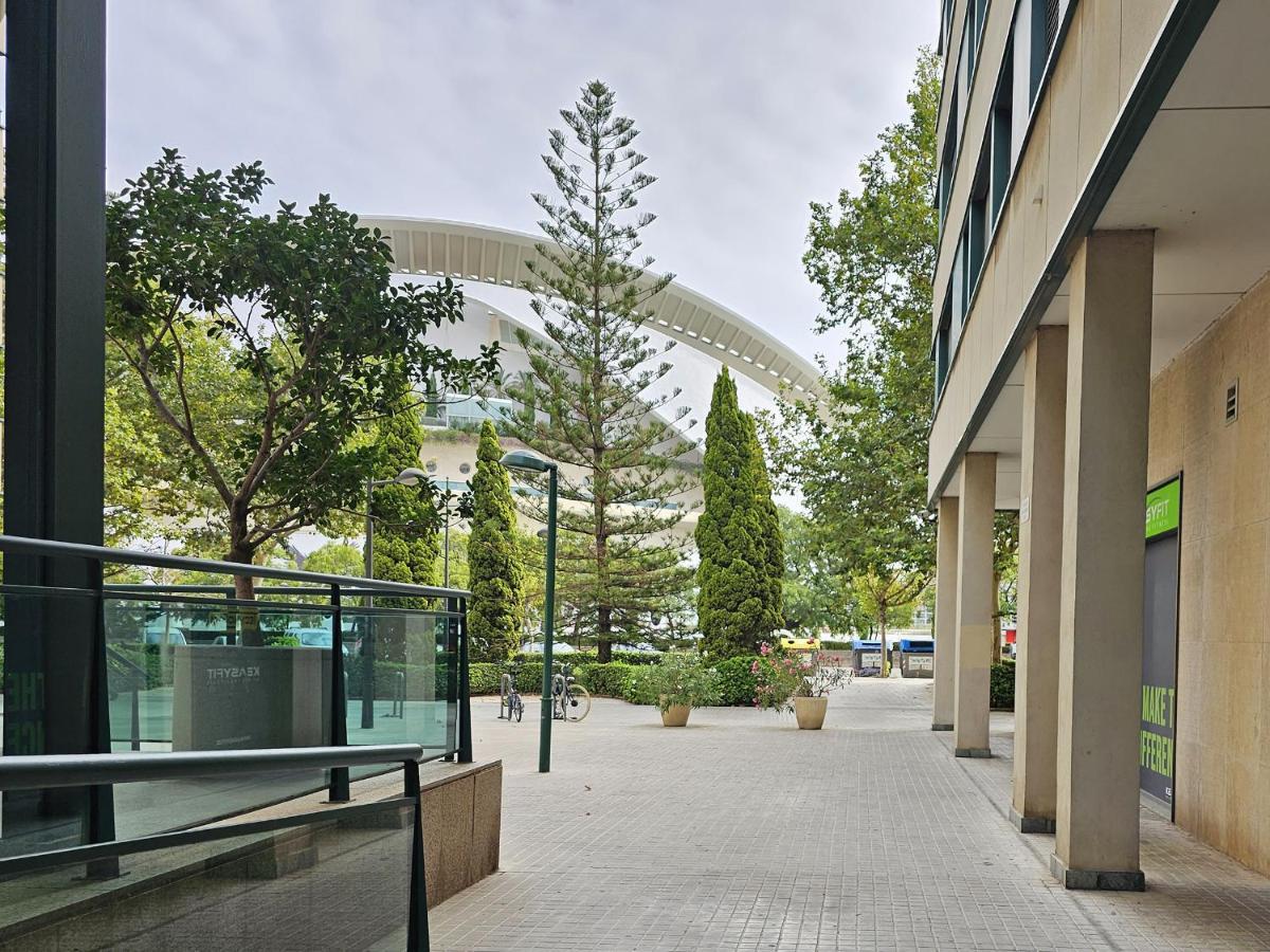 Apartamentos Las Ciencias K บาเลนเซีย ภายนอก รูปภาพ